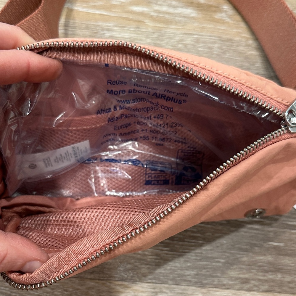 NWT! lululemon Copper Everywhere Belt Bag Size Small - Picture 6 of 11